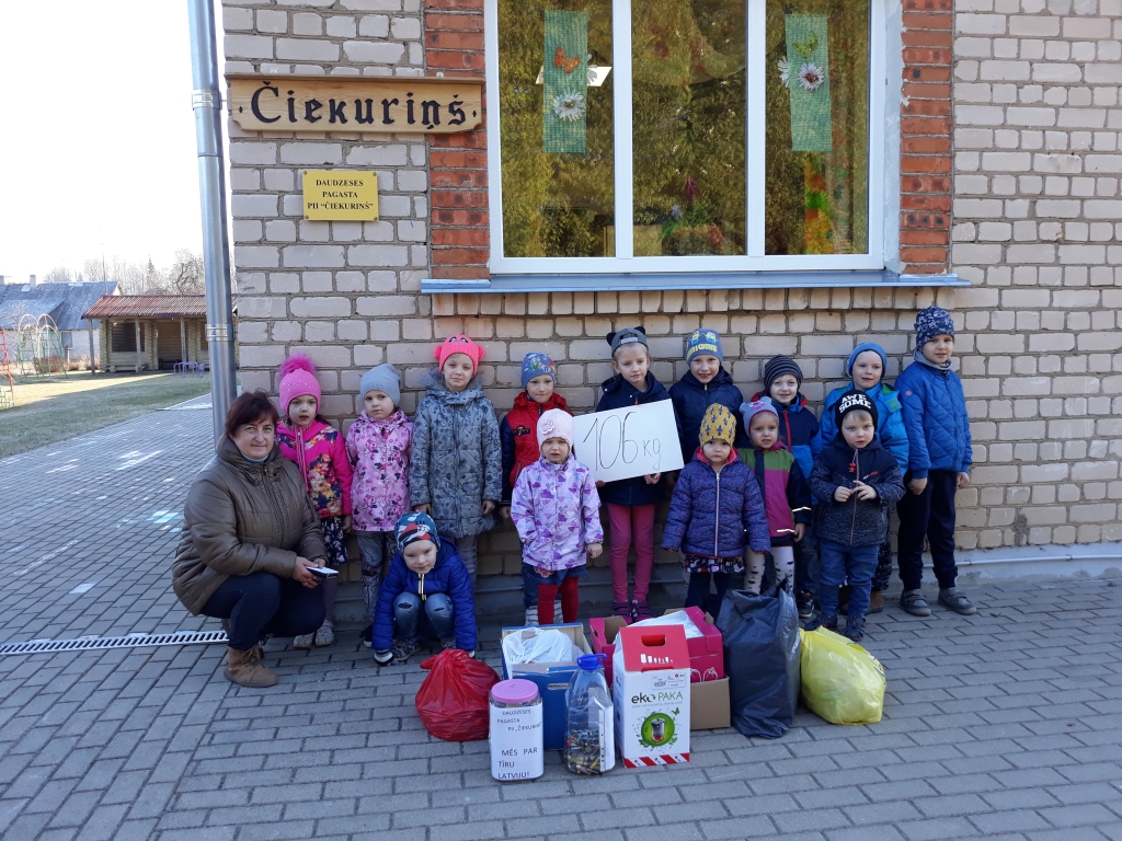 Daudzeses pagasta pirmsskolas izglītības iestādes “Čiekuriņš” kolektīvs pavisam kopā savāca 106 kg lietoto bateriju.
Autors: no “Čiekuriņa”