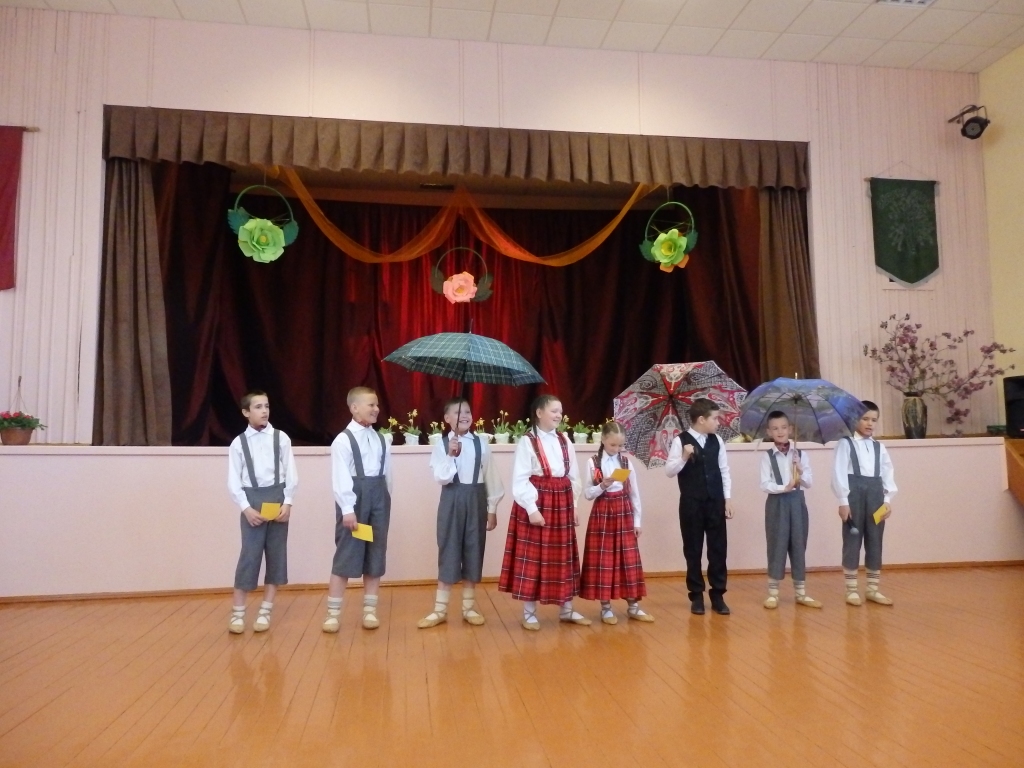 Dziesmiņas un dzejoļi saviem mīļajiem.
Autors: Santa Kalniņa