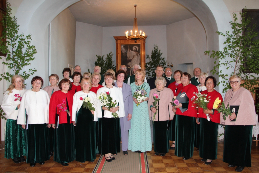 Nedēļas nogalē Kokneses luterāņu baznīcā izskanēja jauktā kora “Alaine” 20. jubilejas koncerts, kurā piedalījās arī senioru kori no Skrīveriem, Lielvārdes, Ogres, Bauskas, Vecumniekiem un Madonas.
Autors: Anita Šmite