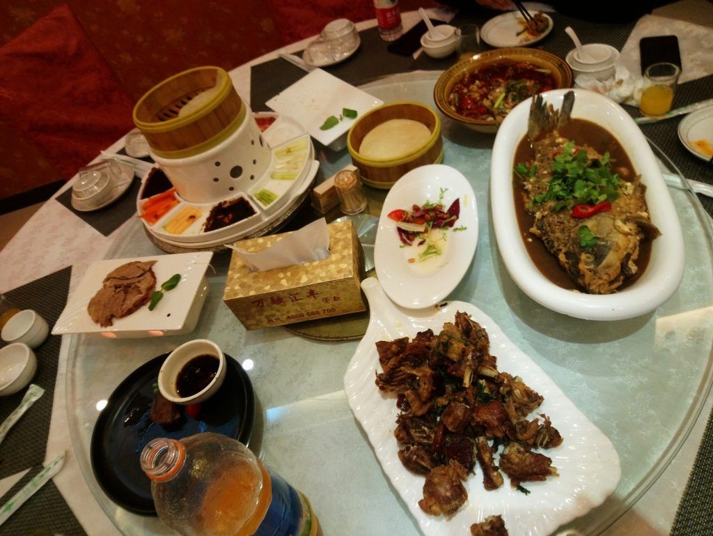 Lēti un daudz. Pusdienas ķīniešu gaumē.
Autors: no ceļotāju albuma