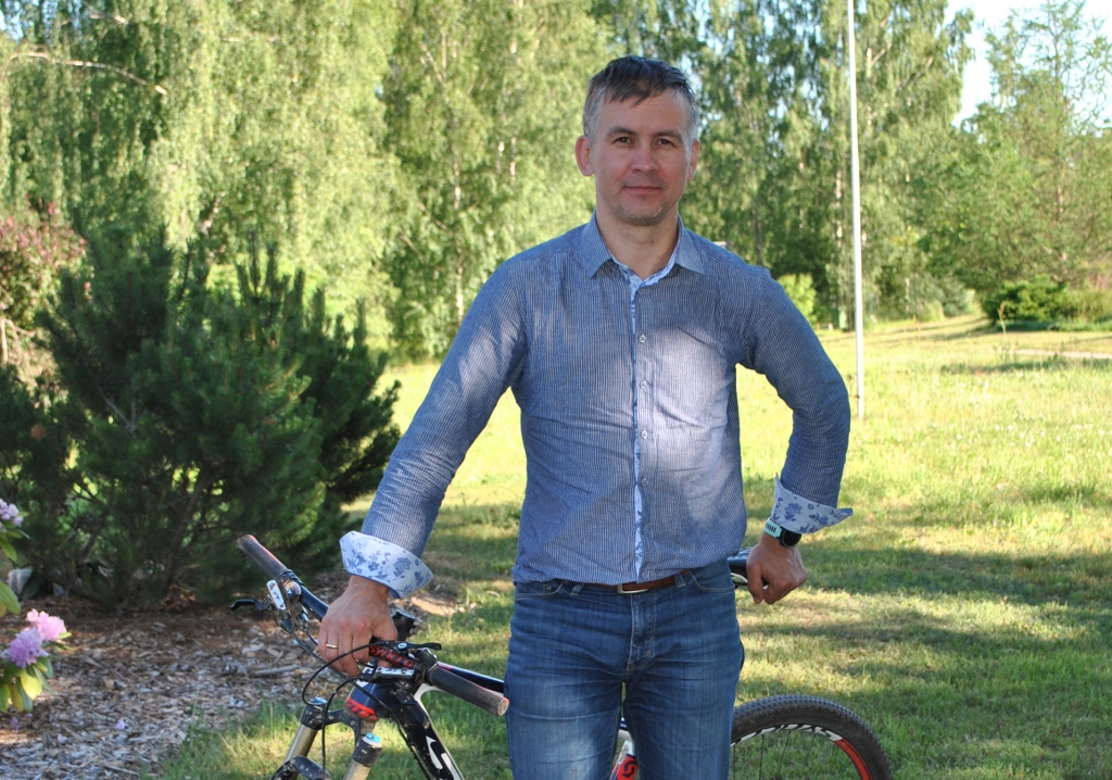 DUETĀ AR VELOSIPĒDU Kaspars ir tik bieži, cik laiks ļauj.