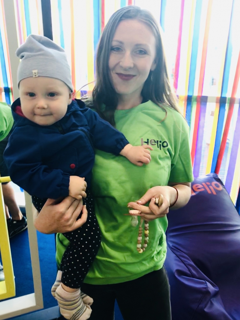 PĒC UZVARAS RĀPOJUMA gandarīts gan Hugo, gan viņa māmiņa Ivita.