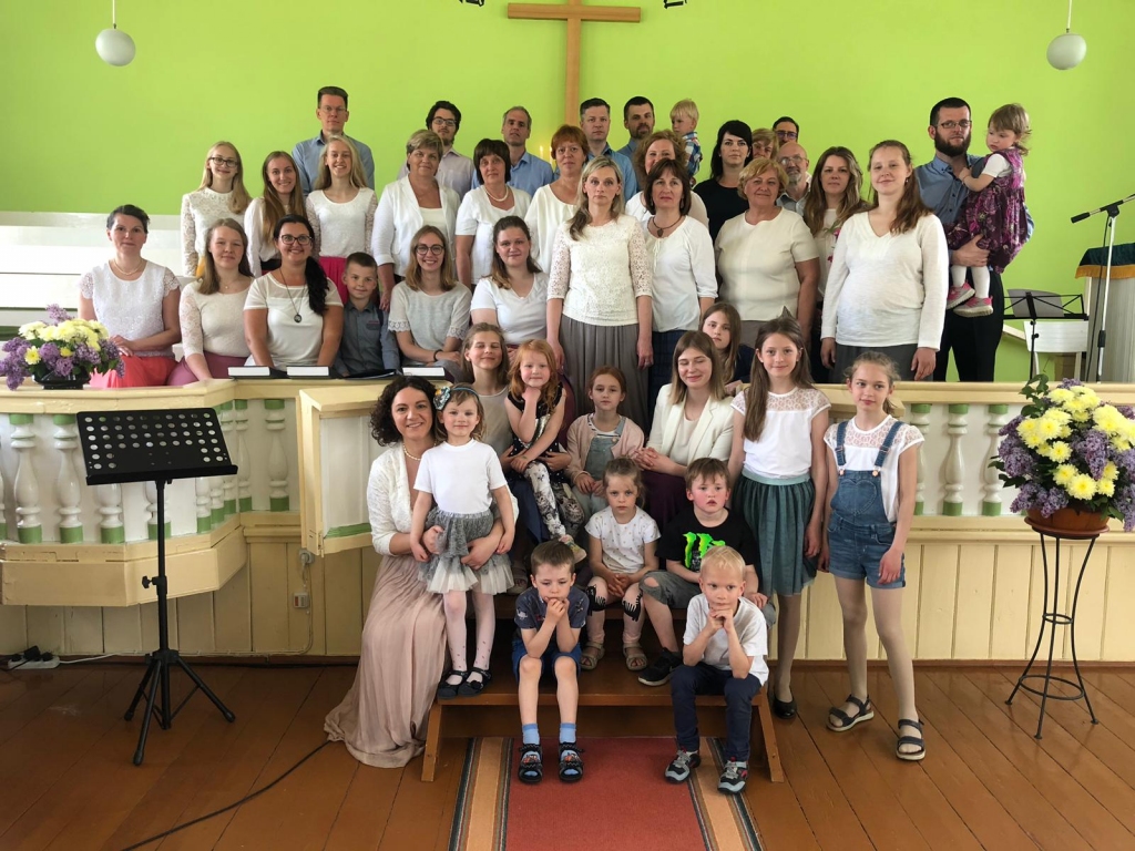 Skrīveros koncertu sniegs viens no visilgāk dziedošajiem koriem Latvijā — Ventspils baptistu draudzes koris, kam nākamgad apritēs 150 gadu.
Autors: no kora