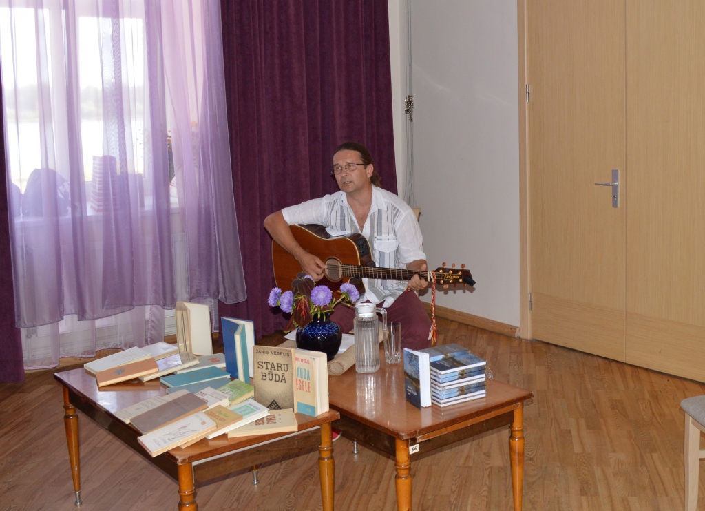 Autors: no Pļaviņu novada bibliotēkas