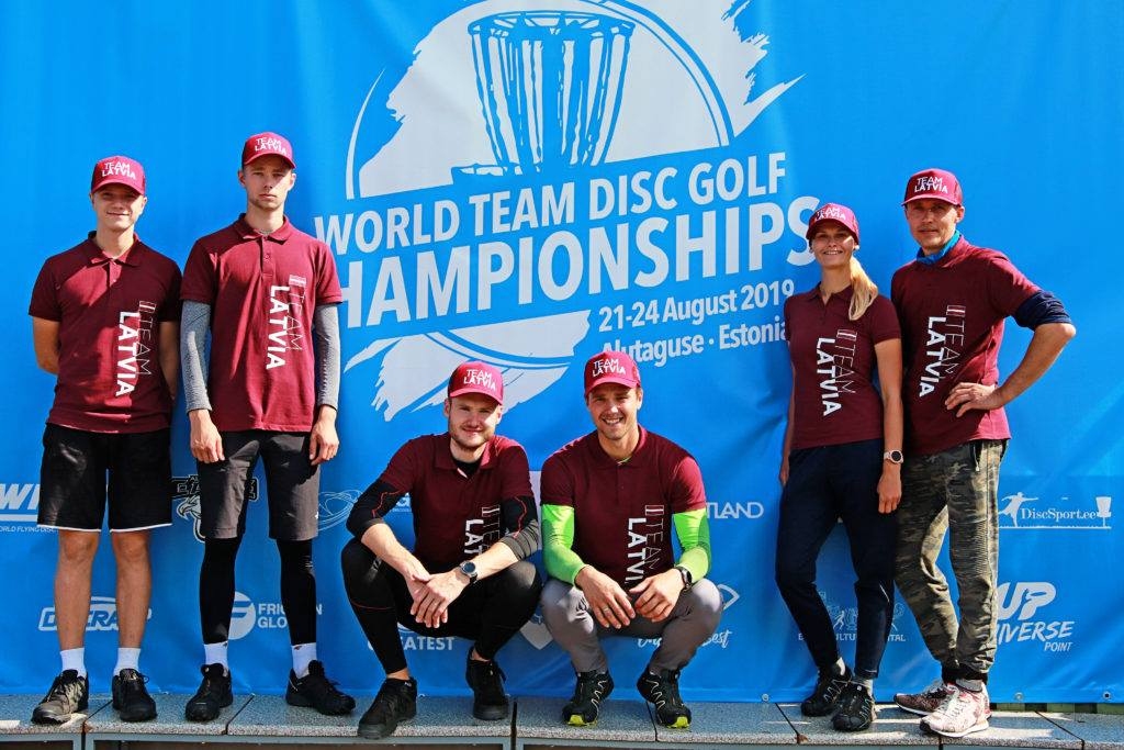 Lielisks panākums. Koknesietis Lauris Karlušas (trešais no labās) kopā ar komandas biedriem.
Autors: no personīgā albuma