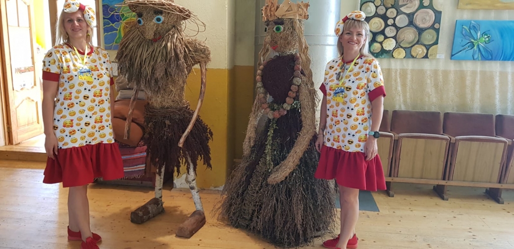 Pie muzeja eksponātiem. Muzejā bija jāatrod glezna, kurā uzzīmēta estrāde, kuras vairs nav.
Autors: no Vinetas albuma