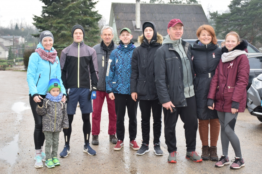 SĒRENIEŠI gatavojas saņemt un nest lāpu savā pagastā.