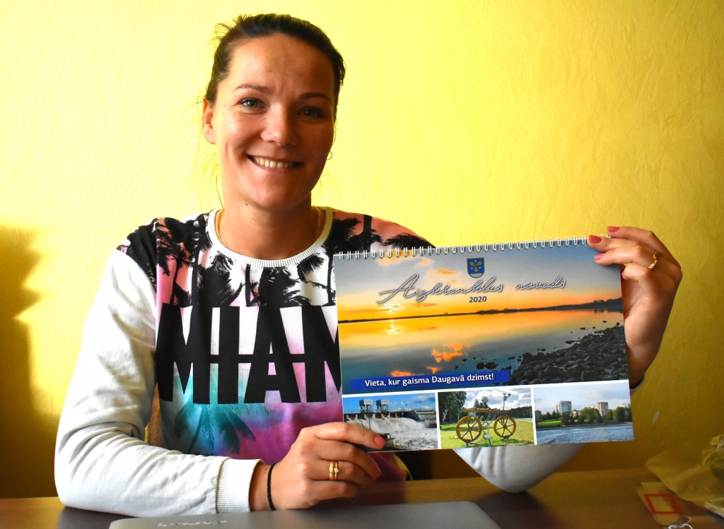 Atgādinājums par vietējām tūrisma vietām. Kalendāru veidoja Aizkraukles tūrisma informācijas punkta speciāliste Inese Skudra.
