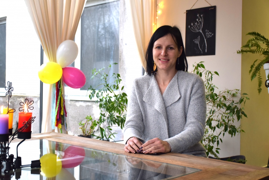 STUDIJĀ “DILLE” Aizkrauklē ir mājas visiem Evitas Briņķes projektiem.