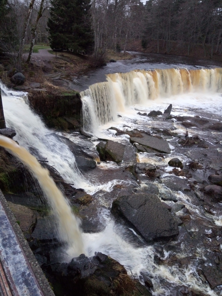 Keilas ūdenskritums izveidojies uz Keilas upes, kas ietek Baltijas jūrā.