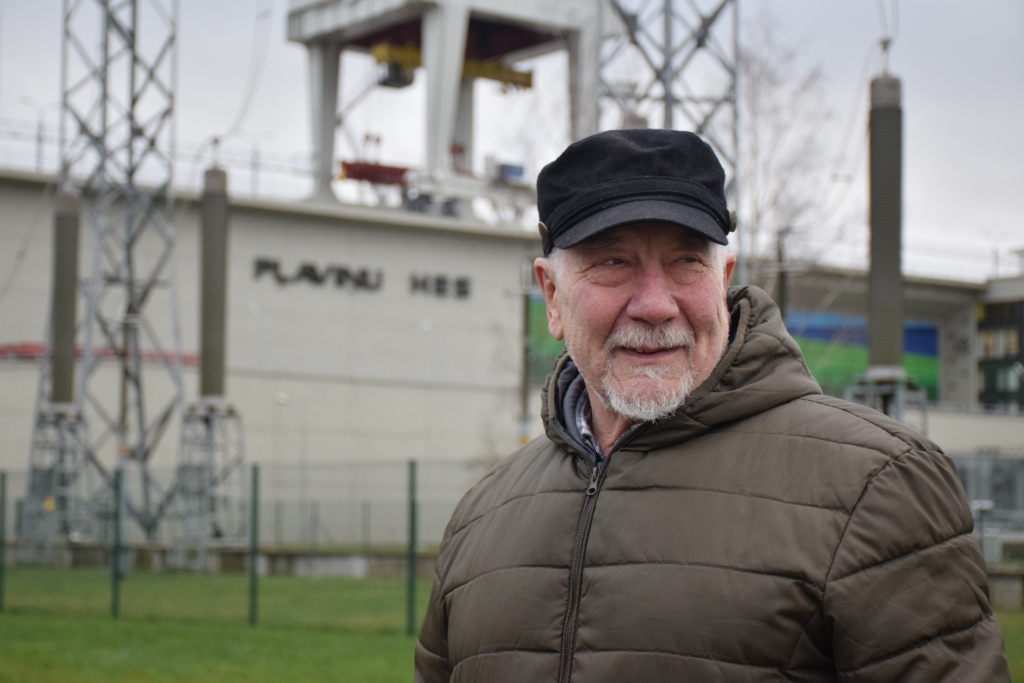 Pateicas par ieguldījumu sabiedrības labā. Šodien, Aizkraukles pilsētas dzimšanas dienā, aizkrauklietis, ilggadējais Pļaviņu HES darbinieks Juris Vanags saņems Atzinības rakstu no Aizkraukles novada pašvaldības par ieguldījumu novada attīstībā. Nupat iznākusi Jura Vanaga grāmata “Dzimtajā pusē. Stāsti par Pļavu Vonogu dzimtu”. Interviju ar Juri Vanagu lasiet 4. un 5. lappusē!