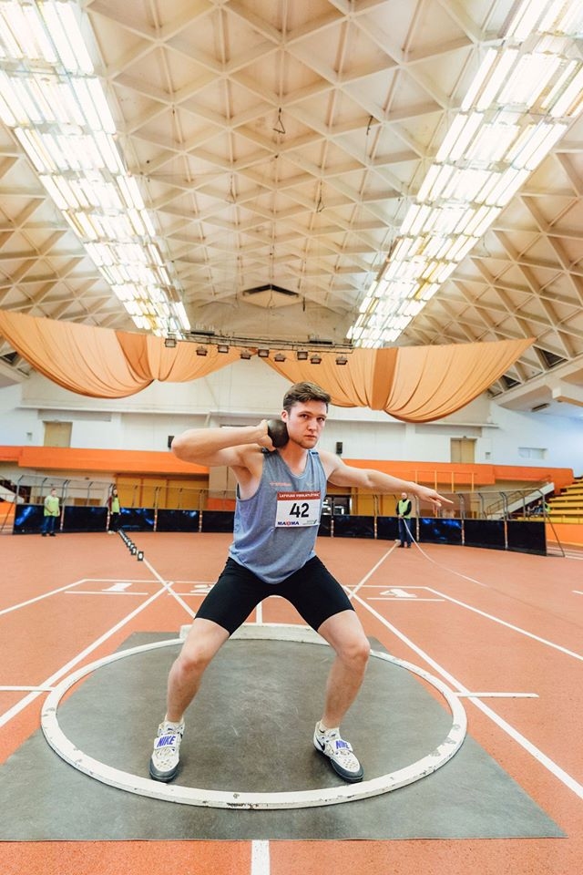 Oļegs Kozjakovs pēc ilgāka pārtraukuma, kurā ārstēja traumu, veiksmīgi atgriezies aktīvajā sportā  — izcīnījis vēl vienu čempiona titulu.
Autors: Gunta Bērziņa foto