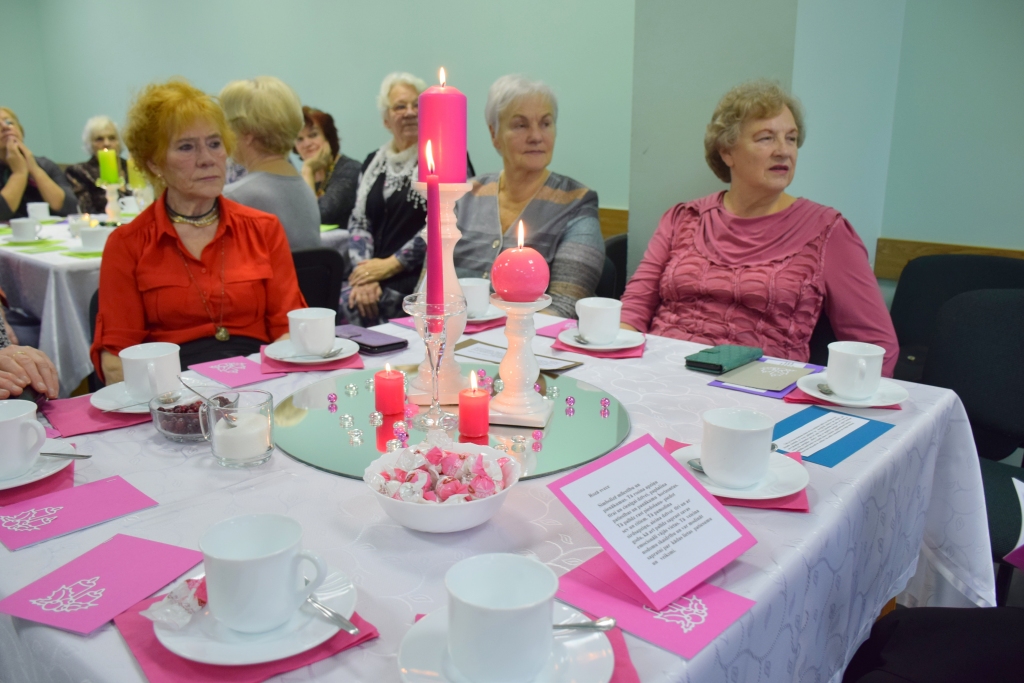 DVĒSELĒ IELĪST SILTUMS.
Autors: Guna Mikasenoka