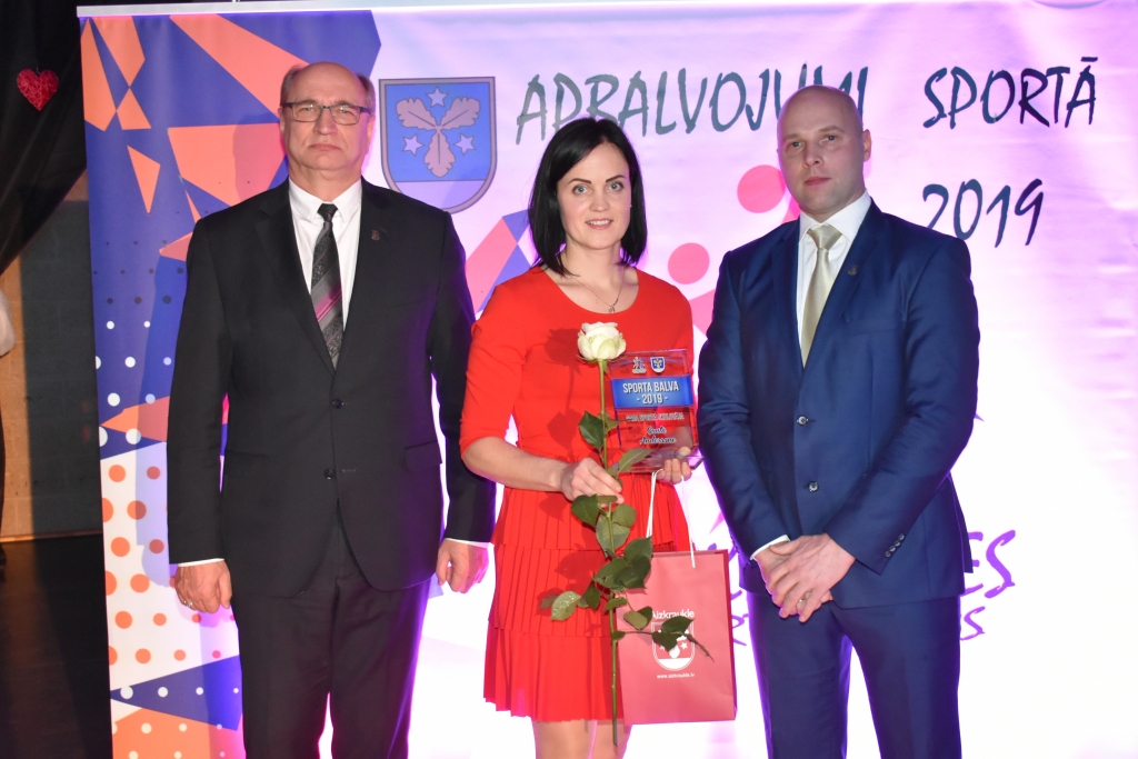 Gada sporta skolotāja — Gunta Andersone.