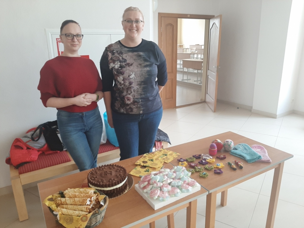 PIEDĀVĀ PAŠU DARINĀJUMUS.
Autors: no profesionālās vidusskolas