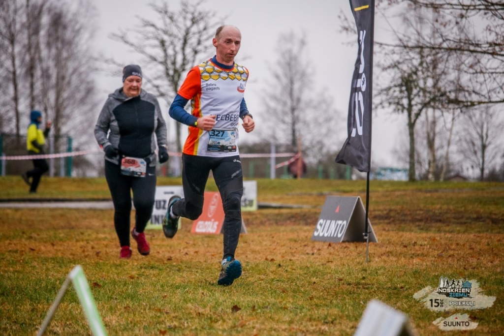 Labs skrējiens, labs rezultāts. Sacensību trases veidotājs un skriešanas entuziasts Artis Zvejnieks.
Autors: Marta Garā