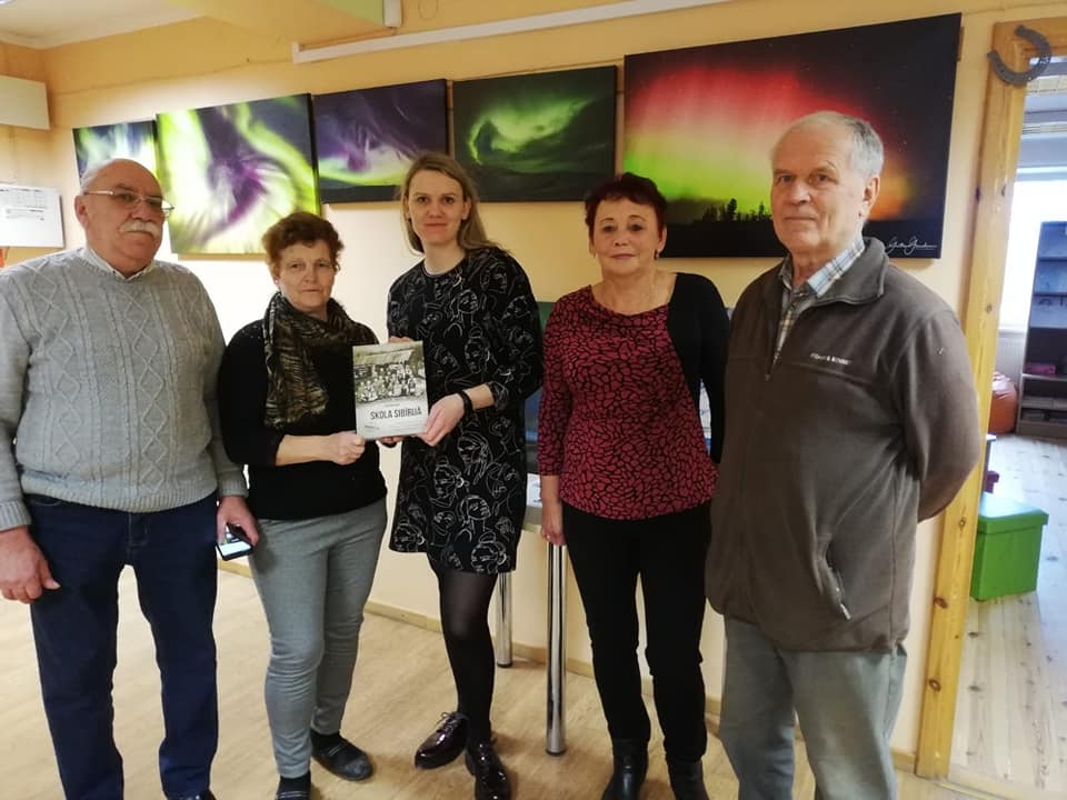 Autors: no  Kokneses bibliotēkas