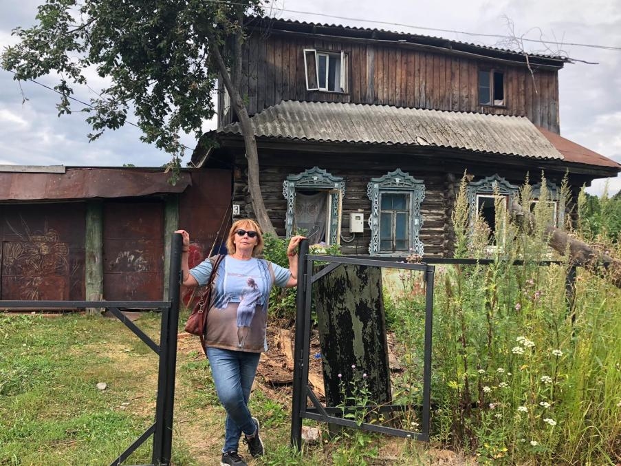 Lai atmiņas neaizaug ar zāli — par to sardzē stāv enerģiskā fonda “Sibīrijas bērni” dibinātāja un kinorežisore Dzintra Geka.
Autors: no www.sibirijasberni.lv