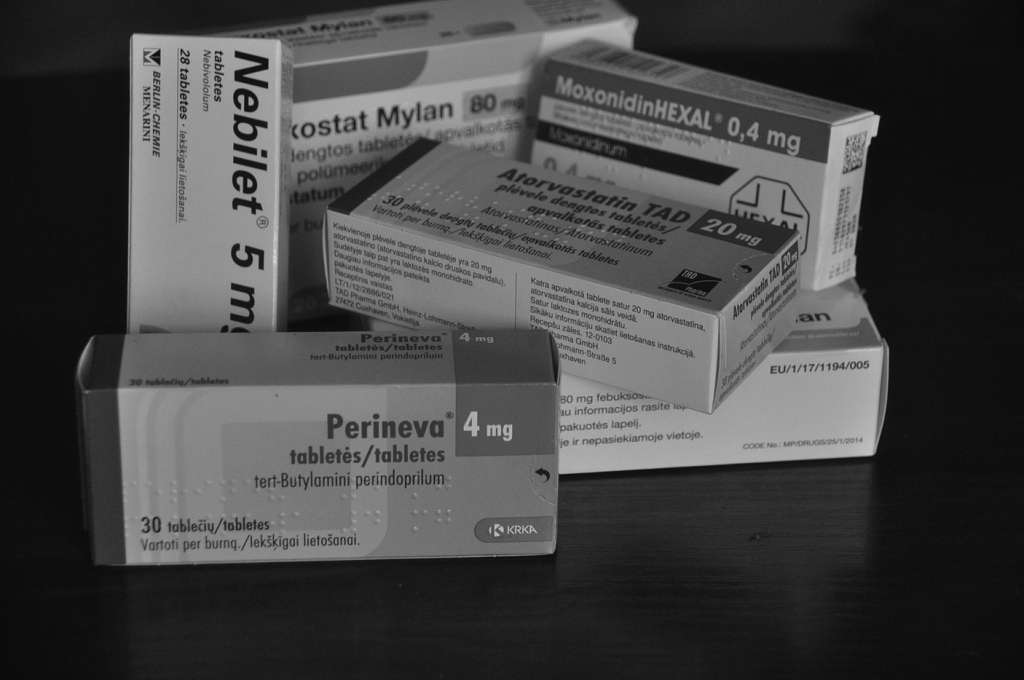 Ja, lietojot zāles, rodas veselības traucējumi, kas, iespējams, ir saistīti ar medikamenta maiņu, par to noteikti jāpasaka savam ārstam vai farmaceitam.
Autors: Daiņa Ģelža foto