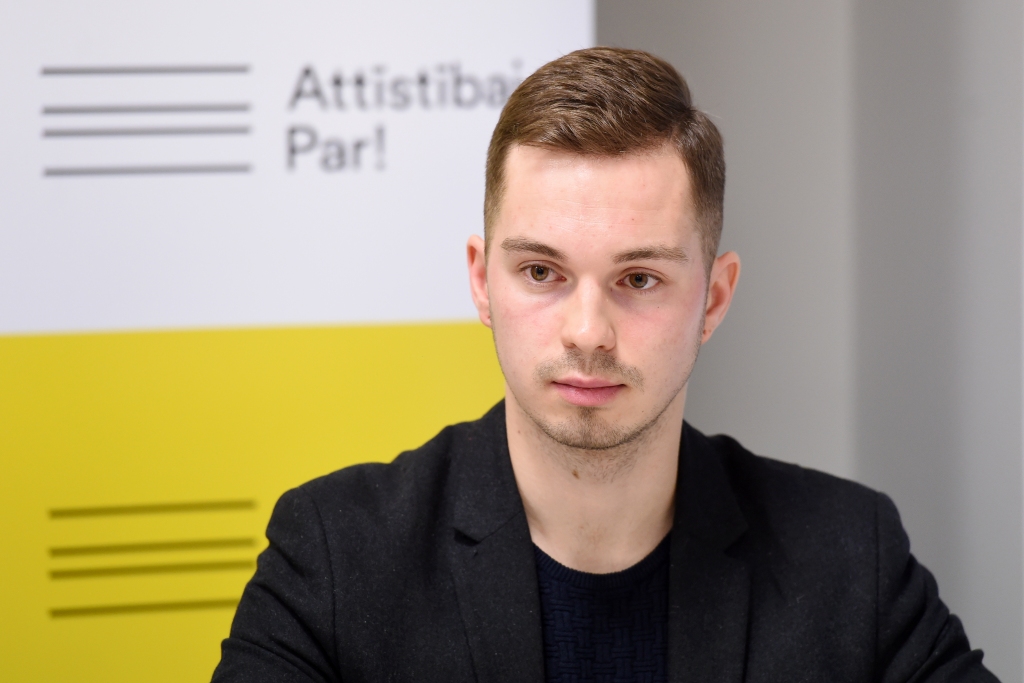 Artūrs Toms Plešs, Vides aizsardzības un reģionālās attīstības ministrijas parlamentārais sekretārs, Saeimas Administratīvi teritoriālās reformas komisijas priekšsēdētājs.
Autors: no cbbnews.eu