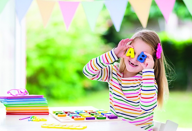 Viens no veidiem, kā bērnu motivēt, ir atalgojuma sistēmas izveide. Proti, visi zinām teicienu par pātagu un burkānu.
Autors: no mychillthoughts.com