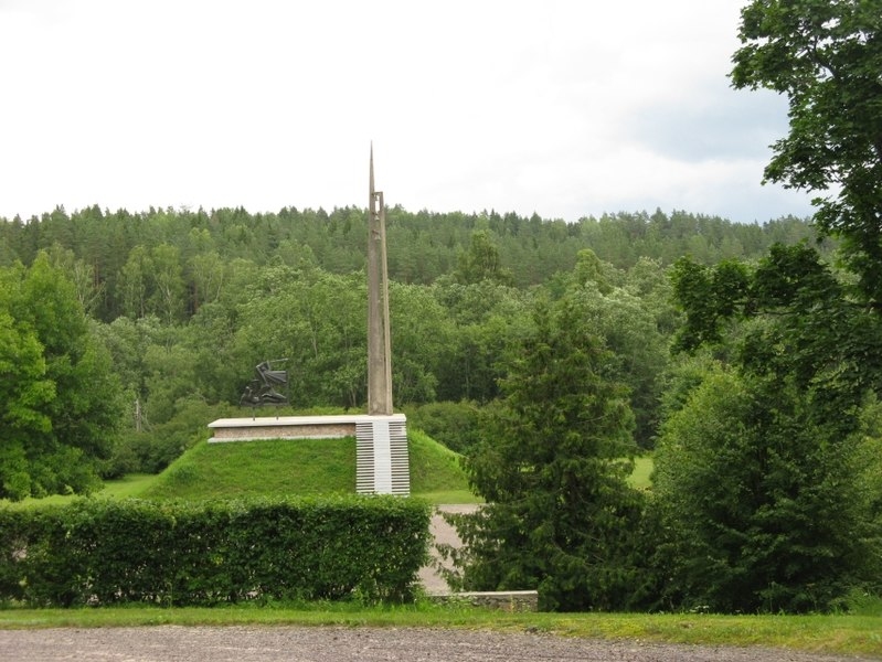 BRĀĻU KAPI VIETALVĀ. Bieži pieminēti 60. gadu publikācijās, atceroties smagās kaujas Vietalvas pusē.
Autors: no wikimedia.org