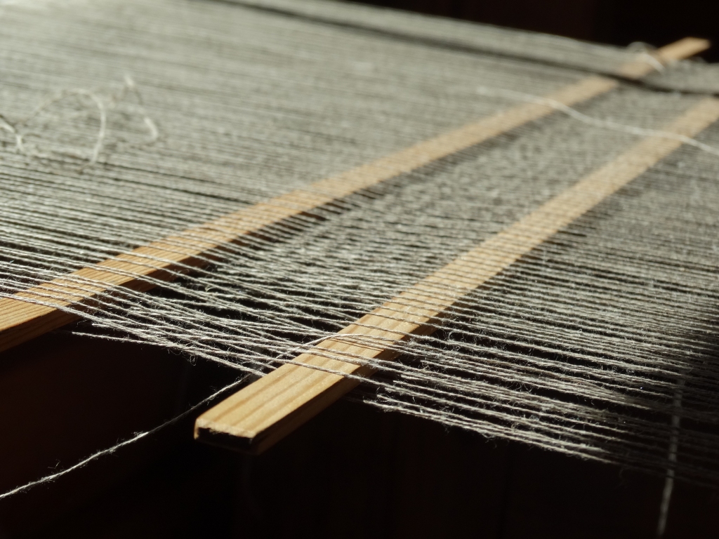 AUDEKLS STELLĒS. Mēra laika audums bija viens no maģiskajiem atribūtiem slimības atvairīšanai.