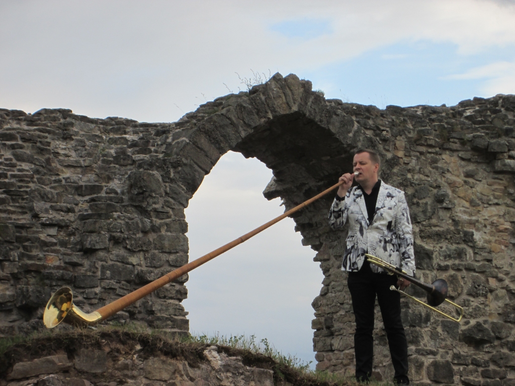 EFEKTĪGS. Vaira Nartiša iznāciens.
Autors: autores