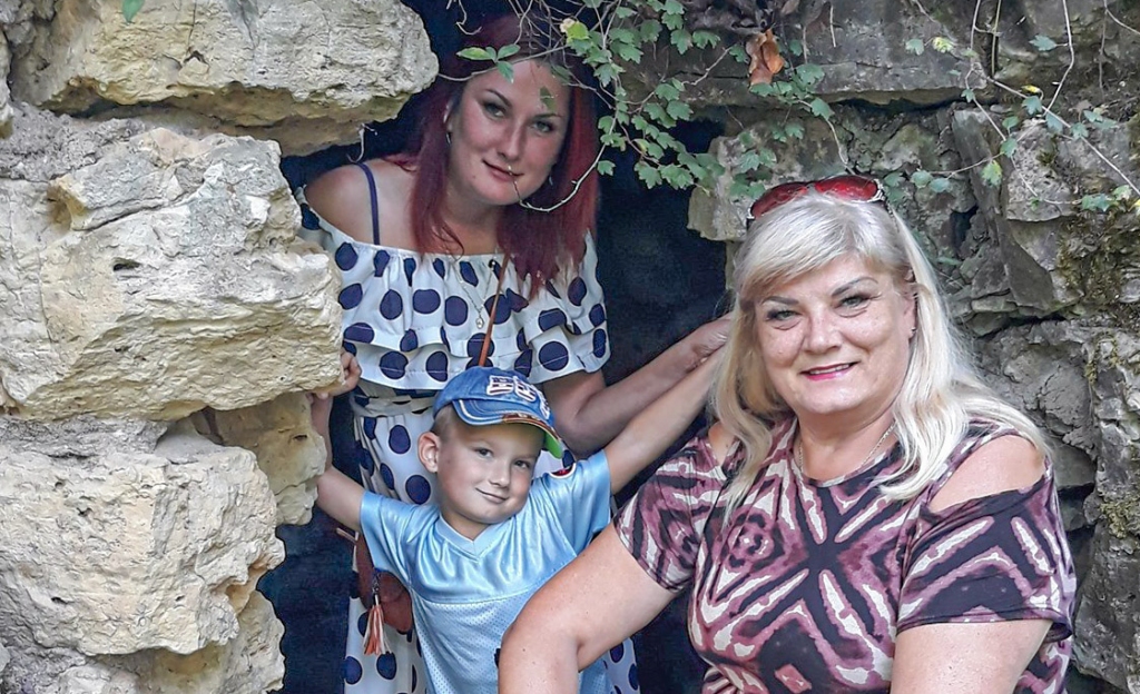 Mazā mīļā ģimenīte. Inese Aleksandrova, meita Kristīne un mazdēls Everts.
Autors: no jubilāres albuma