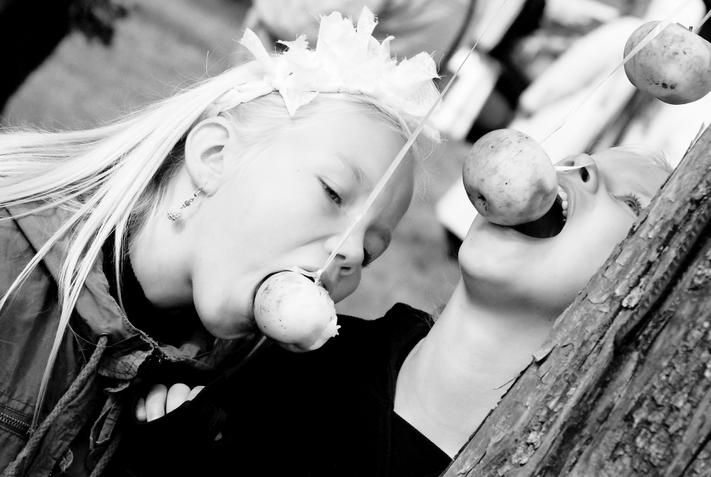 Pie zarnu trakta parazītiem tikt var ļoti ātri. Pietiek vien apēst burkānu vai ābolu, kas netiek rūpīgi nomazgāts, bet tikai nobraucīts biksēs.
Autors: Daiņa Ģelža foto