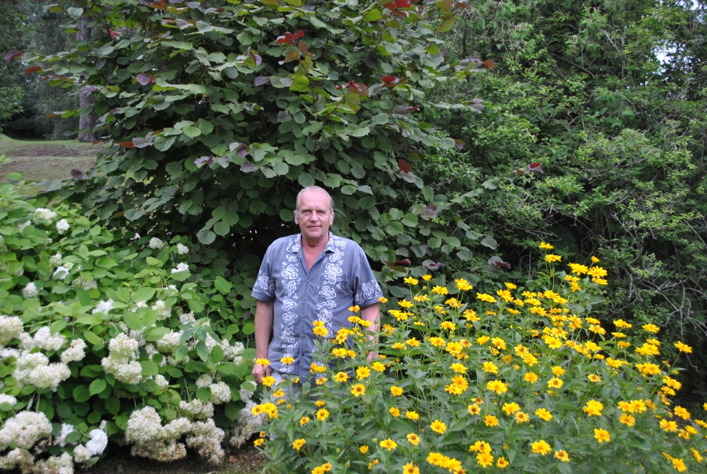 TEPAT LATVIJĀ UN SAVĀ DĀRZĀ — Juris Ikaunieks.
Autors: no J. Ikaunieka  albuma