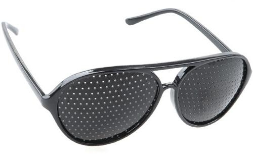 BRĪNUMBRILLES — visticamāk nē, bet gluži nederīgas nav.
Autors: no “Labas redzes institūta” reklāmas