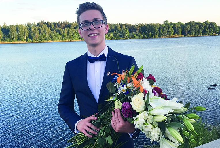 Rainers Milsons, Pļaviņu novada ģimnāziju beidzot.
Autors: no personīgā albuma