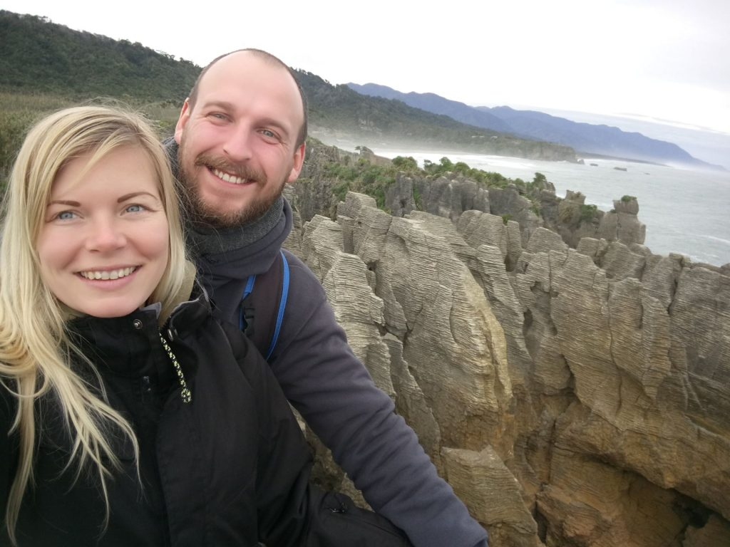 Pankūku akmeņi ir ļoti iecienīts tūrisma galamērķis. Tie ir vairāku tūkstošu gadu laikā izskaloti kaļķakmeņi, pret kuriem paisuma laikā ūdens sitas vertikāli uz augšu.
Autors: no ceļotāju albuma