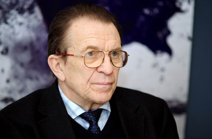 Guntis Strazds: “No visa gatavā apģērba, kas tiek importēts Latvijā, apmēram 30% vienkārši nav pārstrādājams.“
Autors: no LETA