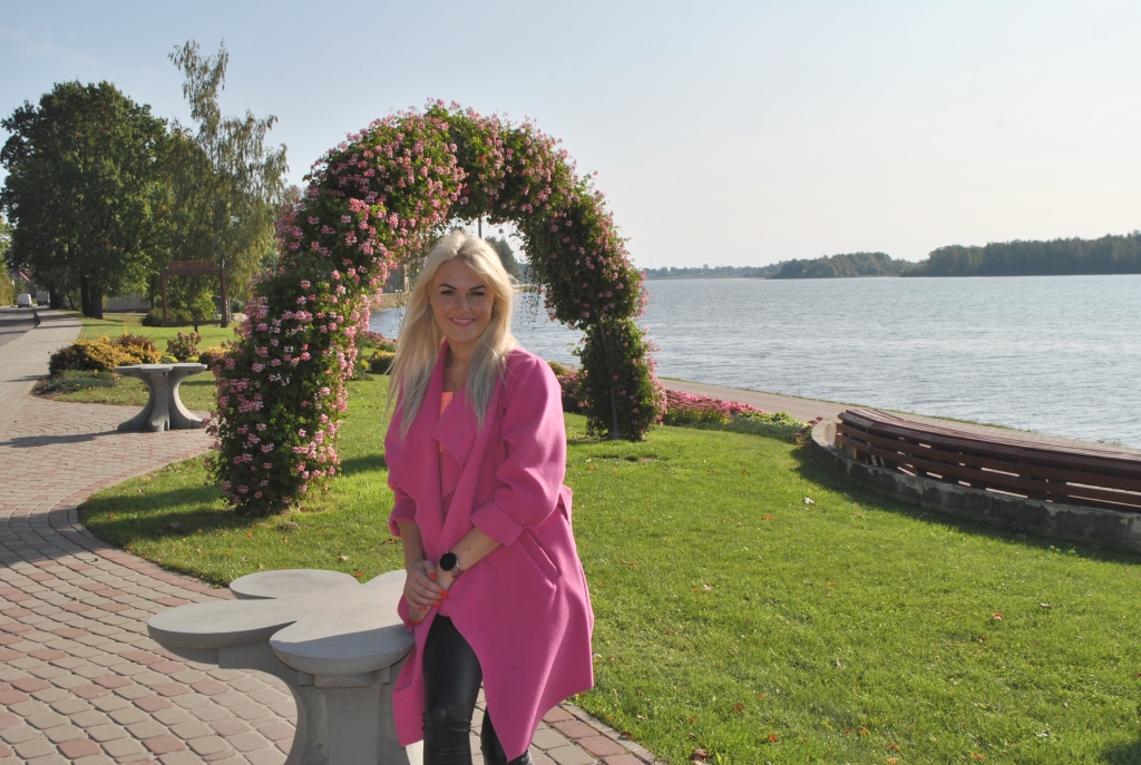 IEPRIECINA KATRS APSVEIKUMS. Sintija Štāle jubilejās tos saņem gan no ģimenes un draugiem, gan klientiem.