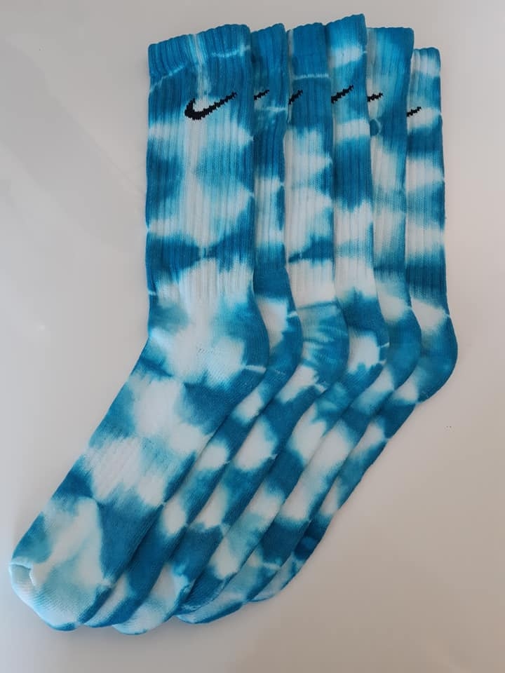 Košākai dzīvei. Lauras batikotās drēbes.