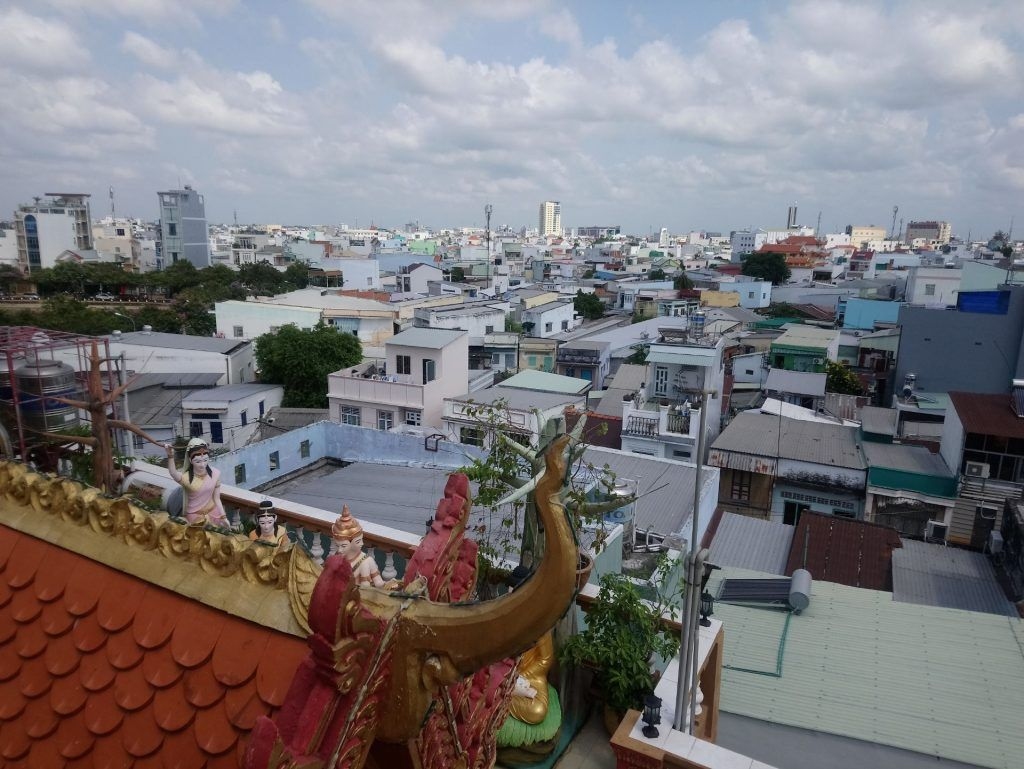 No tempļa jumta paveras skats uz visu Kanto pilsētiņu.
Autors: no ceļotāju albuma