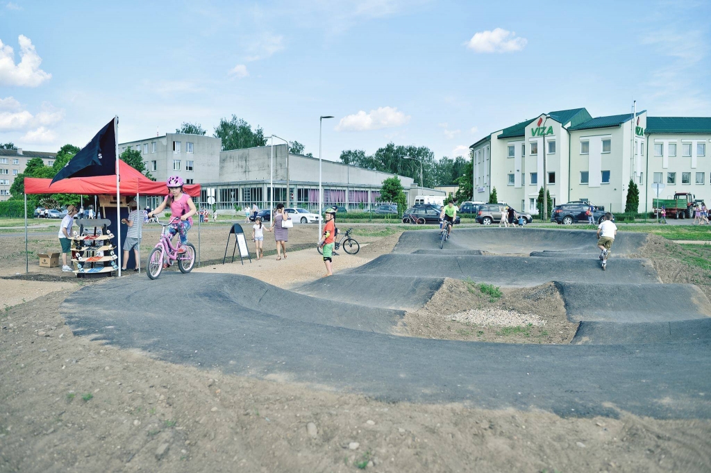 Priekšstatam. Aizkraukles veloparks varētu līdzināties Daugavpilī ierīkotajam (attēlā). Trases sarežģītība būtu piemērota gan pieredzējušiem braucējiem, gan arī iesācējiem.
Autors: no Daugavpils veloparka Facebook.com lapas