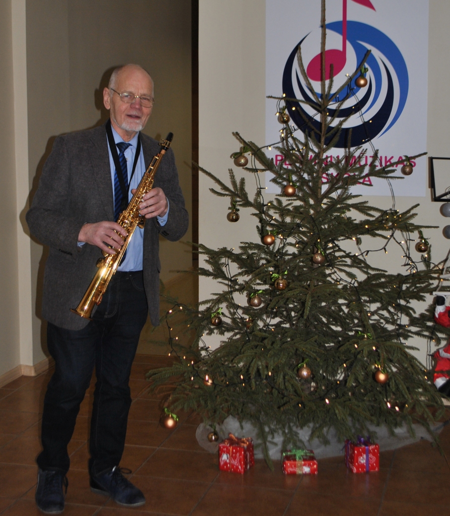 MŪZIKA — vērtība, kas pļaviņietim Kārlim Strazdiņam ir līdzās dzīves lielāko daļu.