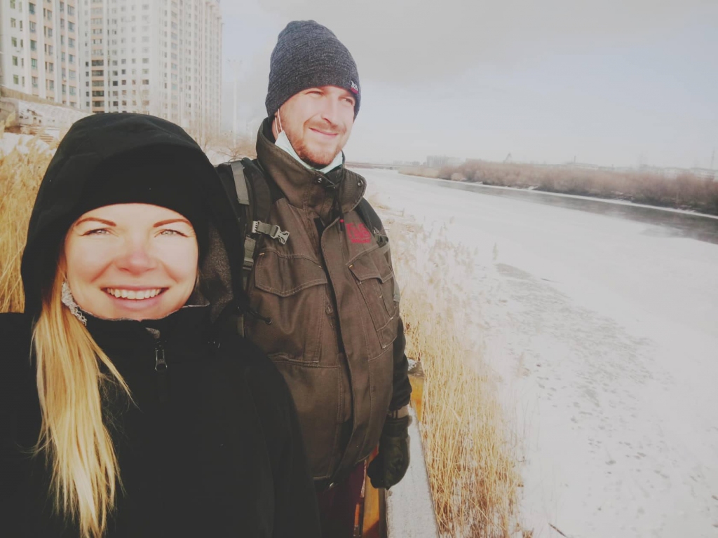 Jāpierod pie aukstuma. Reizēm termometra stabiņš noslīd līdz -33 grādiem.
Autors: no ceļotāju albuma