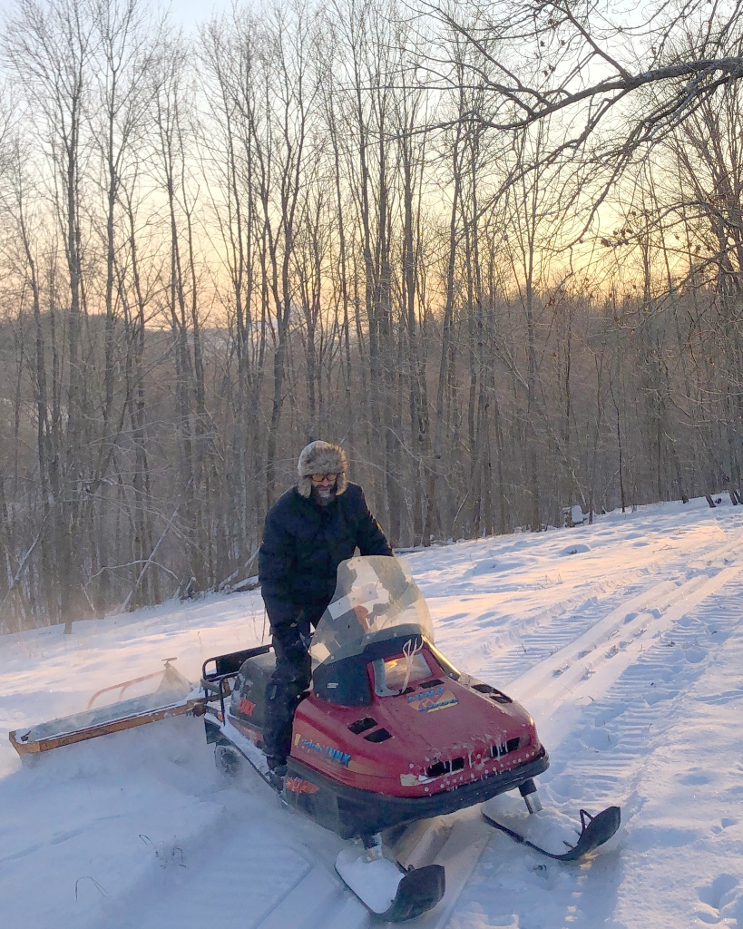 Skrīveru slēpošanas trases tēvs. Kaspars Celmiņš darba procesā.