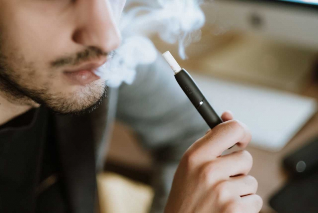 Nekaitīgas alternatīvas nav. Jebkura smēķēšanas ierīce ietekmē veselību.
Autors: no www.bridgemi.com