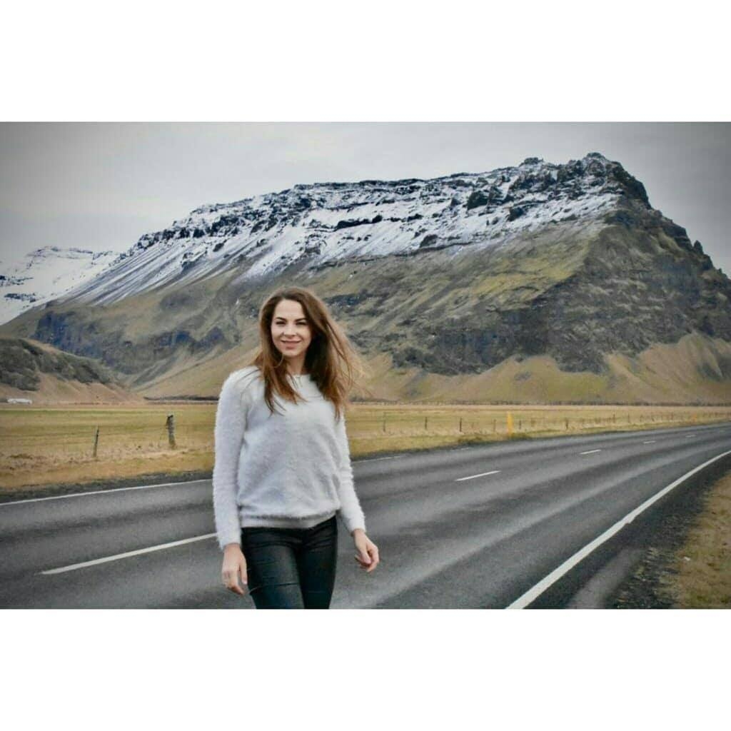 NOVĒRTĒ KATRU MIRKLI. Jaunjelgaviete Līga Viļuma.