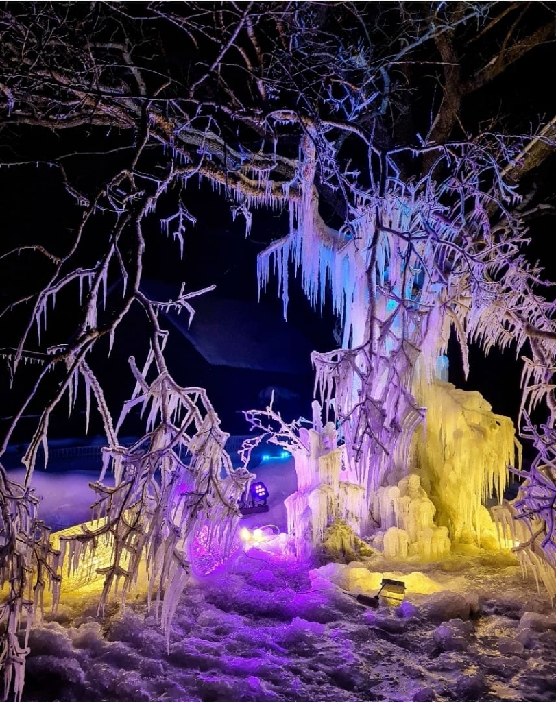 Autors: Jānis Ostrovskis