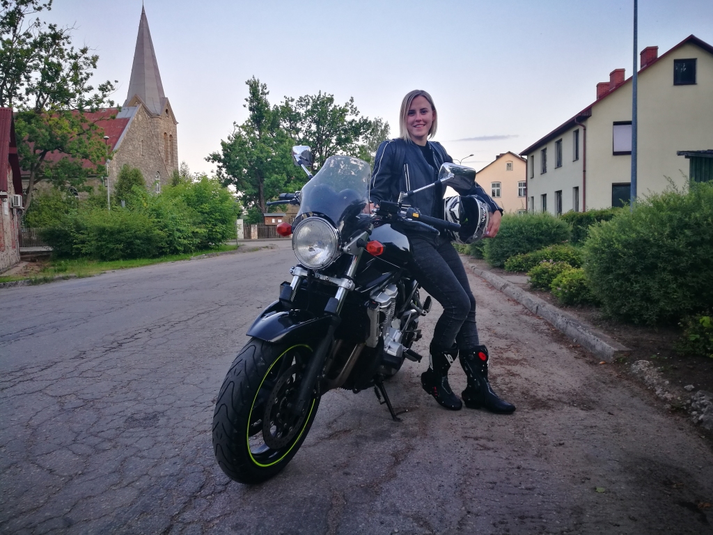 MOTICIKLI un pļaviņiete Zane Kažus — nedalāmi jēdzieni.
Autors: no personīgā albuma