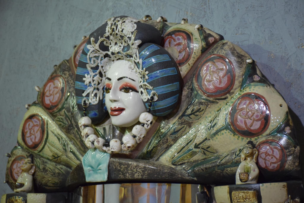 Darbs no isztādes. “Skuja Braden” kopdarbā tapušas 43 personālizstādes visā pasaulē, no kurām lielākā — ar nosaukumu “Samsāra” — aizvadītajā gadā tika īstenota Dekoratīvās mākslas un dizaina muzejā Rīgā.
Autors: no “Staburaga” arhīva