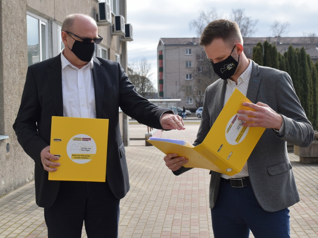 Sarakstu gatavojas iesniegt Aizkraukles mērs Leons Līdums un deputāts Arvis Upīts.
Autors: Guna Mikasenoka