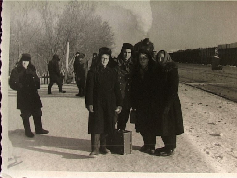 Dokumentālais stāsts “Tālā zeme Sibīrija. Kāpēc 1949. gada 25. marts?” atskatīsies uz notikumiem pirms 72 gadiem.
Autors: publicitātes