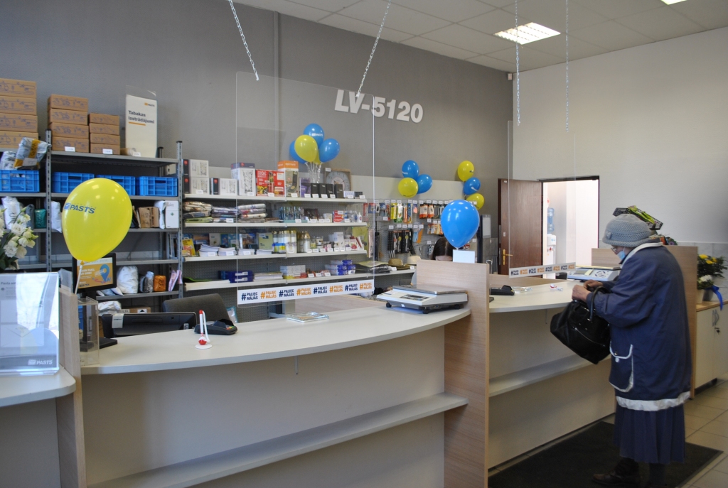 PLAŠĀK UN GAIŠĀK. Pasta nodaļa Pļaviņās tagad izvietota dzelzceļa stacijas ēkā.